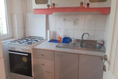Garsonieră semidecomandată în Barieră