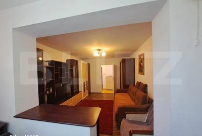 Apartament cu 2 camere decomandat, mobilat în Podul de Piatră