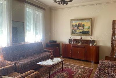 Casă cu 3 camere cu Teren 277 Mp în Sărmașu