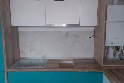 Apartament cu 3 camere semidecomandat în Central - 3