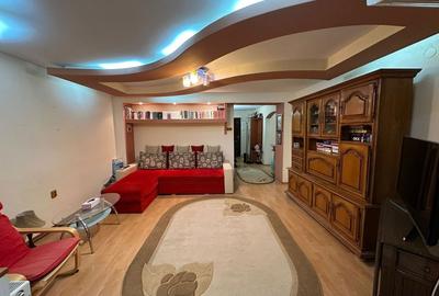 Apartament cu 3 camere decomandat în Central - 3
