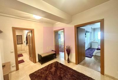 Apartament cu 2 camere decomandat în Splaiul Unirii