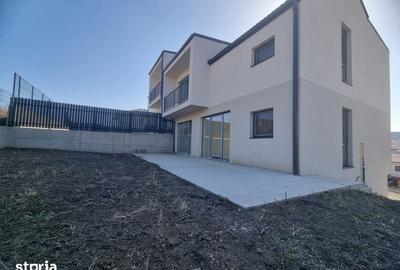 Casă cu 4 camere cu Teren 355 Mp în Chinteni - 3