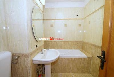 Apartament cu 3 camere decomandat în Decebal - 10