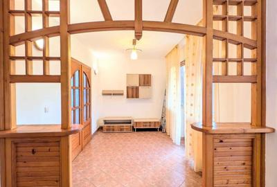 Casă cu 3 camere cu Teren 500 Mp în Girocului