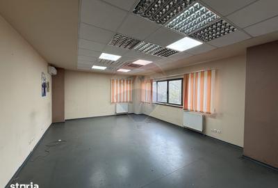 Spațiu comercial, de 102 mp, în Est - 15