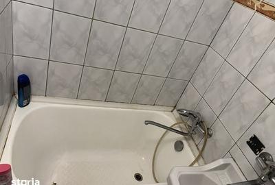 Apartament cu 2 camere semidecomandat în Progresul - 7