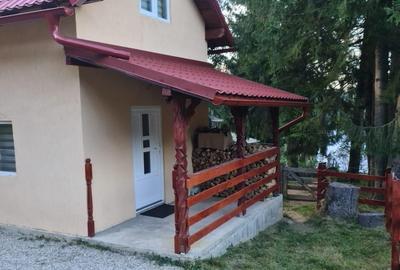 Casă cu 3 camere în Muntele Cacovei