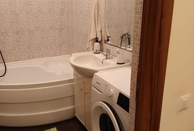 Apartament cu 2 camere decomandat în Tătărași