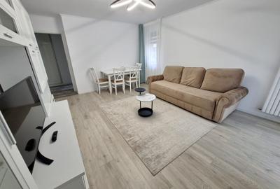 Apartament cu 2 camere decomandat în Tractorul - 2