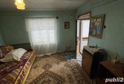 Casă cu 5 camere cu Teren 1347 Mp în Odaia Manolache - 2