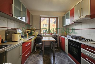 Casă cu 4 camere în Central - 2
