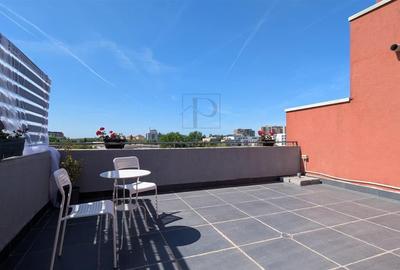 Penthouse cu 3 camere decomandat, mobilat în Aradului