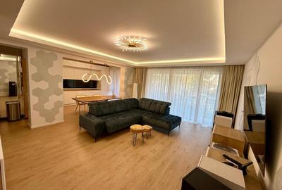 Apartament cu 3 camere decomandat, mobilat în Iancu Nicolae