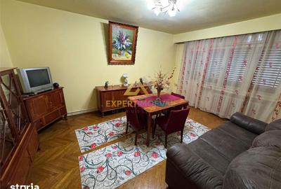 Apartament cu 4 camere decomandat în Traian - 10