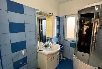 Casă cu 4 camere cu Teren 275 Mp în Florești