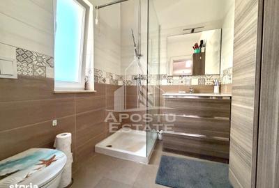 Casă cu 4 camere cu Teren 170 Mp în Sânmihaiu Român