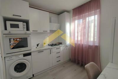 Apartament cu 2 camere semidecomandat, mobilat în Băncilor