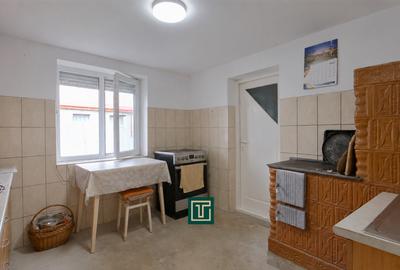 Casă individuală cu 2 camere cu Canalizare în Ghioroc - 10