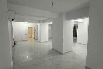Spațiu comercial, de 110 mp, în Ultracentral - 6
