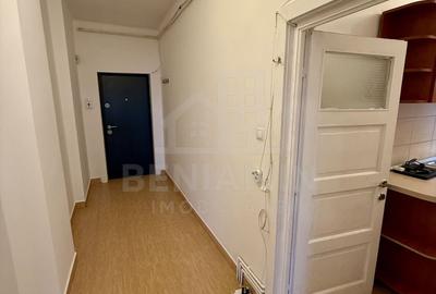 Apartament cu 2 camere decomandat în Hărmanului