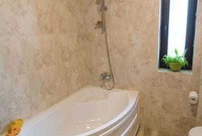 Apartament cu 3 camere în Central - 3