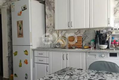 Apartament cu 2 camere semidecomandat, mobilat în Micro 9
