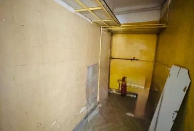Spațiu comercial, de 35 mp, în Granit