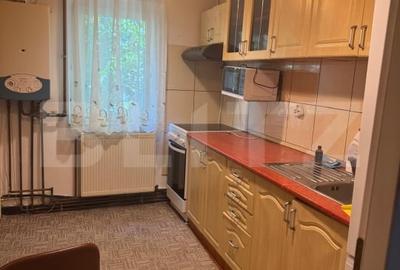 Apartament cu 3 camere decomandat, mobilat în Micro 16