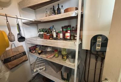 Apartament cu 4 camere decomandat în Central