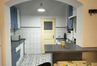 Apartament cu 3 camere decomandat în Central