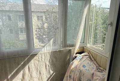 Apartament cu 2 camere semidecomandat în Cornișa