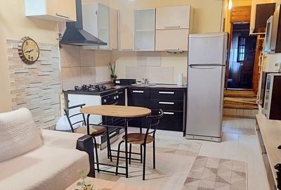Apartament cu 2 camere decomandat, mobilat în Faleza Nord