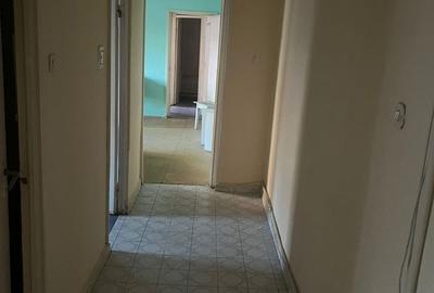 Apartament cu 3 camere în 1 Mai - 5