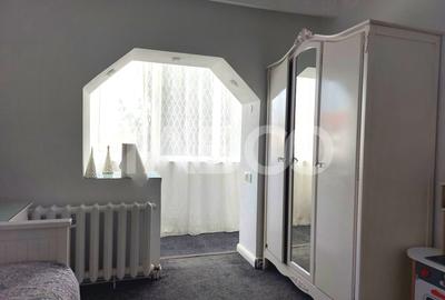 Apartament cu 3 camere decomandat, mobilat în Valea Aurie - 14