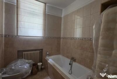 Apartament cu 5 camere decomandat în Moșilor - 3