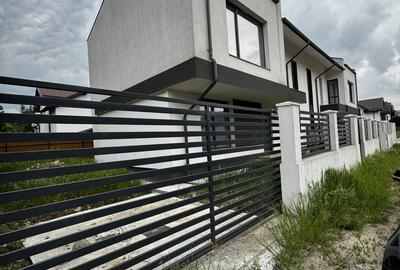 Casă cu 4 camere cu Teren 225 Mp în Berceni