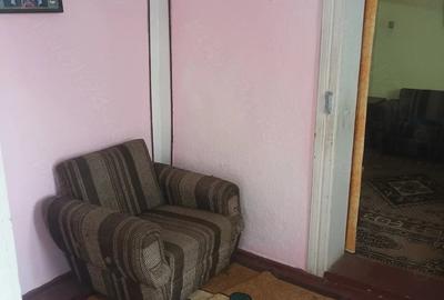 Casă cu 4 camere cu Teren 22 Mp în Central - 1