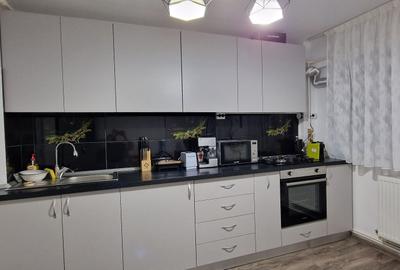Apartament cu 3 camere decomandat în Ultracentral - 1