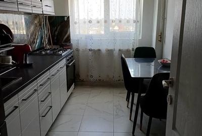 Apartament cu 3 camere decomandat în Berceni - 8