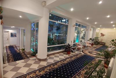 Casă cu 10 camere cu Canalizare în E3