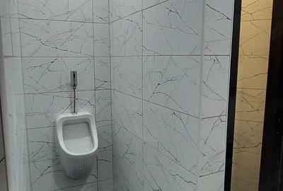 Spațiu comercial, de 100 mp, în Central - 3
