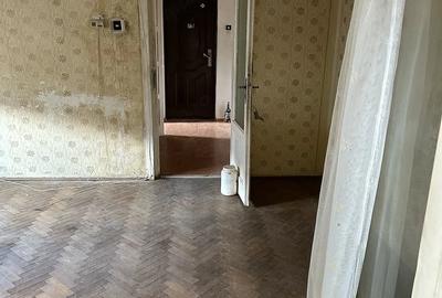 Apartament cu 2 camere nedecomandat în Central