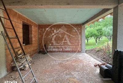 Casă cu 4 camere decomandat cu Teren 2776 Mp în Vadu Crișului - 8