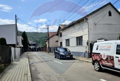 Casă cu 3 camere în Central - 2