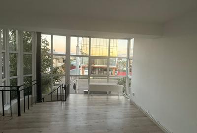 Spațiu comercial, de 73 mp, în Central
