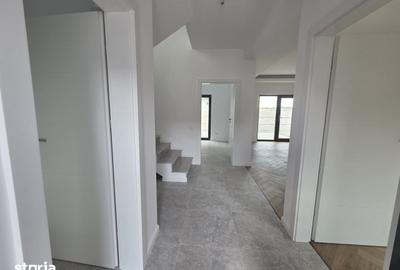 Casă cu 4 camere cu Teren 452 Mp în Clinceni - 2