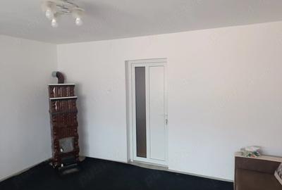 Casă cu 4 camere cu Teren 11700 Mp în Băbeni - 8