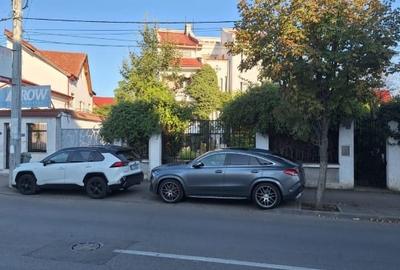Casă cu 6 camere cu Canalizare în Ultracentral