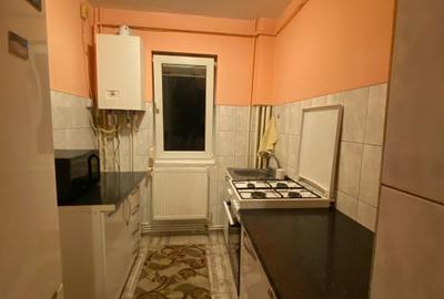 Apartament cu 2 camere semidecomandat, mobilat în Alexandru cel Bun - 3
